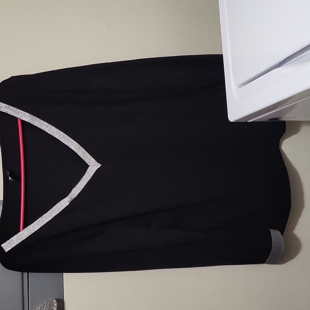 Long sleeve black top